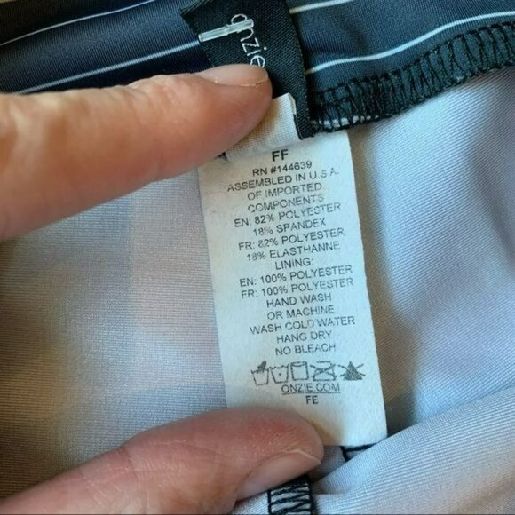 Onzie flow womens black and white striped capri leggings with mesh detail - XS - Picture 9 of 13